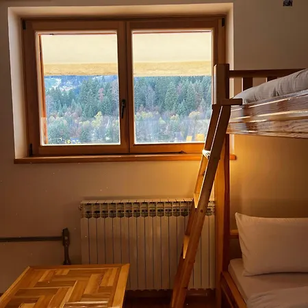 Spacious Zimska Idila With Fantastic Panorama アパート